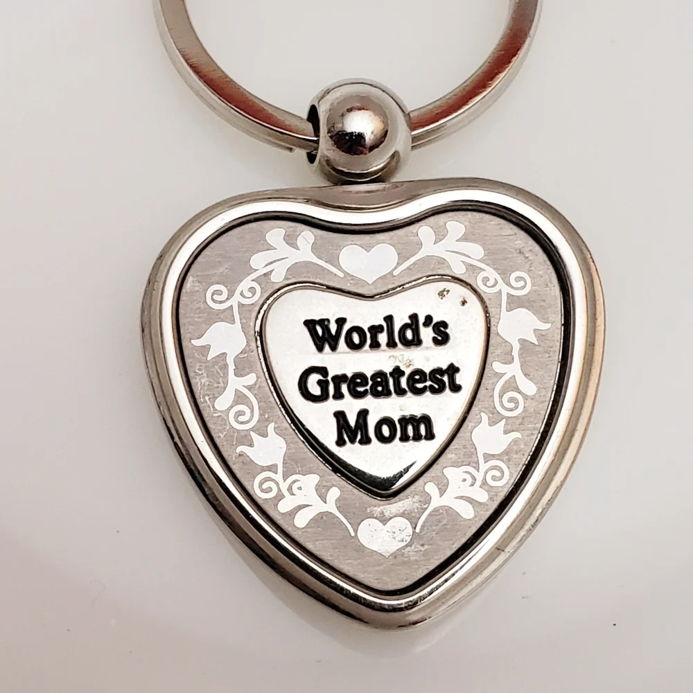 Worlds Greatest Mom Silver Heart Keychain
